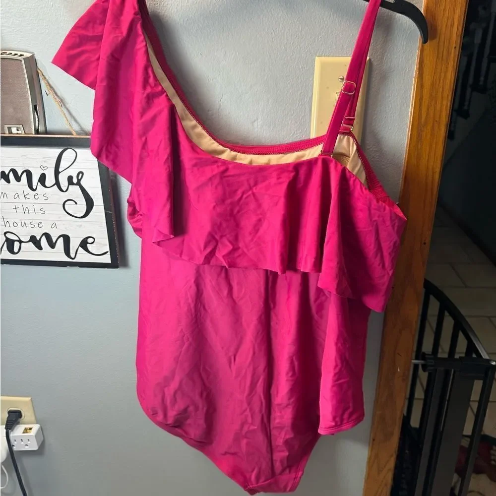 Kona Sol Women's Ruffle One Shoulder One Piece Swimsuit Pink NWT Size 20